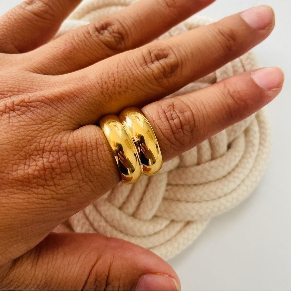 Double Bubble Gold Ring Size 7 - image 2